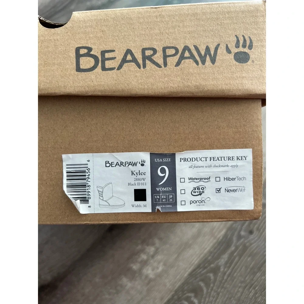 NEW Bearpaw Kylee Boot Women 9 Black NeverWet Suede Fur Lined Back Straps 2880W